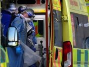 Boris Johnson confirma la primera muerte por la variante ómicron en el Reino Unido