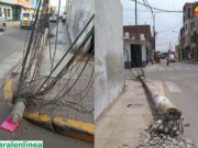 Peligro: poste derribado por choque lleva varios días en el piso obstaculizando el paso