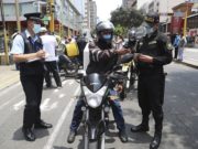 Ministro del Interior advierte a extranjeros en Perú: se les sacará huellas, fotos, y otros para identificarlos