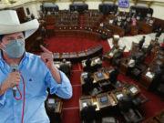 80 % de peruanos dice: “si vacan a Castillo, que se vaya con todo el Congreso”. 80 % de peruanos dice: si vacan a Castillo, que se vaya con todo el inepto Congreso.