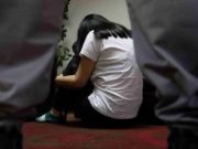 Mujer embarazada descubrió videos de su esposo abusando sexualmente de su hija. Mujer embarazada descubrió videos de su esposo abusando sexualmente de su hija.