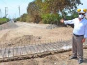 Gobernador Chavarría supervisa asfaltado de 2.5 km de vía – II meta en Végueta
