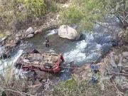 Huánuco: vehículo se despistó y cayó al rio dejando dos muertos y varios heridos