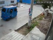 Huaura: sujetos arrebatan celular a mujer bajo la modalidad del «Jalonazo» a bordo de mototaxi (VIDEO)