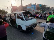 Menor de 6 años perdió la vida al salir despedida de la combi en la que viajaba tras colisionar con taxi