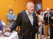 Premio Nobel ruso vendió su medalla en más de 103 millones de dólares para ayudar a niños ucranianos