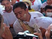México: Alcalde se casó con un caimán para atraer la buena suerte