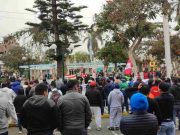 Huacho: obreros municipales protestaron contra el Alcalde en medio de actos ceremoniales por Fiestas Patrias