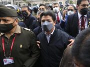 Presidente Pedro Castillo llegó a cita en la Fiscalía con gran despliegue de seguridad