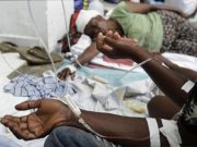 Advierten incremento de casos de cólera a nivel mundial, según OMS