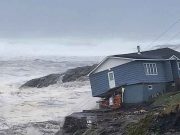 Huracán Fiona deja graves daños: casas arrastradas al mar y miles de personas sin electricidad en Canadá