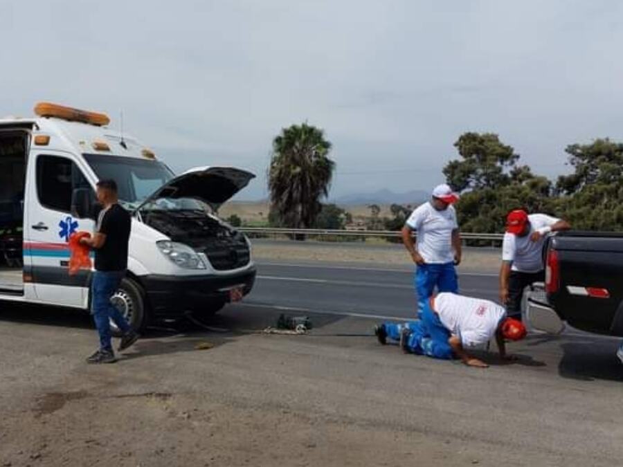 Végueta Ambulancia Del Samu Se Malogró Cuando Trasladaba A Un Paciente