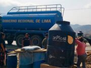 Cisternas del Gore Lima repartieron agua potable a familias Huaralinas damnificadas por las lluvias y huaicos