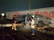 Chancay: Conductor perdió el control de su vehículo y terminó derribando poste de alumbrado público