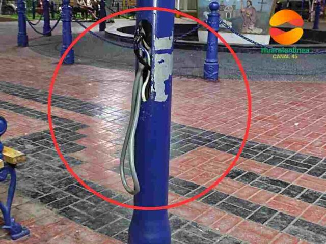 Cables expuestos en postes de la Plaza de Armas de Huaral representan un peligro latente