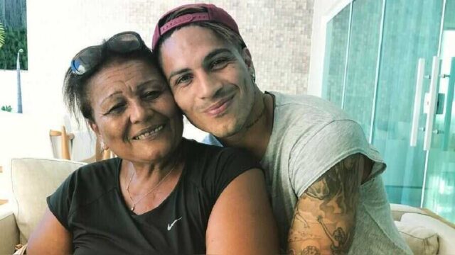 Paolo Guerrero pasó la noche en casa de Doña Peta y Ana Paula sola en un hotel