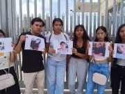 Chiclayo: Cinco jóvenes universitarios son arrollados cuando salían de clases. Chiclayo Cinco jóvenes universitarios son arrollados cuando salían de clases.