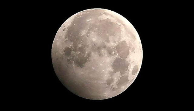 No se pierdan el eclipse lunar penumbral en la noche del 24 al 25, visible en todo el Perú