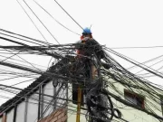 Ordenan retiro de cables aéreos en desuso a nivel nacional Ordenan retiro de cables aéreos en desuso a nivel nacional