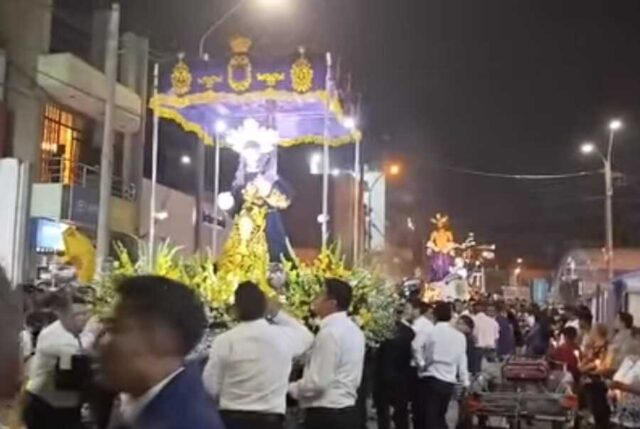 Procesión conformada por 10 andas recorrió las calles de Huaral este Viernes Santo