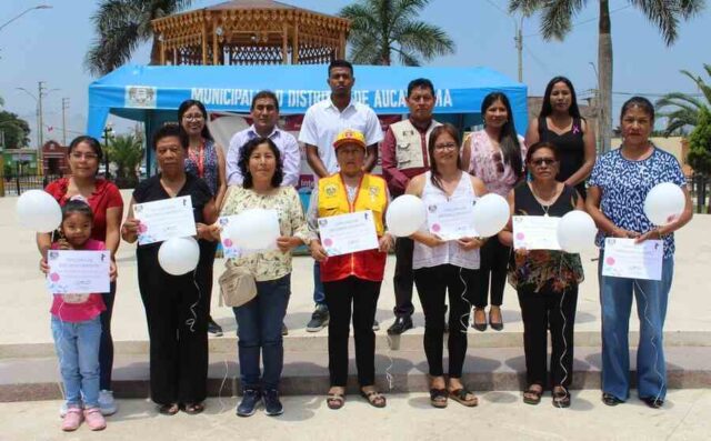 Rinden reconocimiento a mujeres líderes de Aucallama