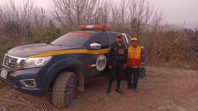 Huaral Delincuentes roban camión de guano y agreden al conductor.