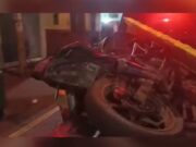 Accidente entre moto lineal y mototaxi deja un herido en la Curva Zapata Accidente entre moto lineal y mototaxi deja un herido en la Curva Zapata