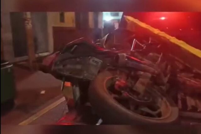 Accidente entre moto lineal y mototaxi deja un herido en la Curva Zapata