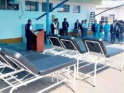 Hospital de Huaral se beneficia con donación de camillas reclinables Hospital de Huaral se beneficia con donación de camillas reclinables