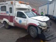 Accidente entre ambulancia y camión en el Serpentín de Pasamayo Accidente entre ambulancia y camión en el Serpentín De Pasamayo