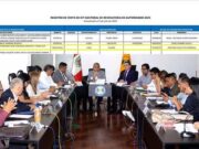 Ciudadana huaralina adquirió Kit para revocar al alcalde Cárdenas y todos sus 11 regidores Ciudadana huaralina adquirió Kit para revocar al alcalde Cárdenas y todos sus 11 regidores