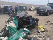 Grave accidente en Chancay: Camión cisterna destroza mototaxi y deja dos heridos de gravedad. Grave accidente en Chancay: Camión cisterna destroza mototaxi y deja dos heridos de gravedad.