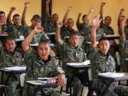 Plantean restablecer el servicio militar para jóvenes y adultos que no estudien ni trabajen. Buscan restablecer el servicio militar para jóvenes y adultos que no estudien ni trabajen.