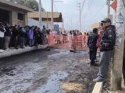 Pobladores del Barrio Unión Obrero protestan por mala obra que realizan en su sector. Pobladores del Barrio Unión Obrero protestan por mala obra que realizan en su sector.