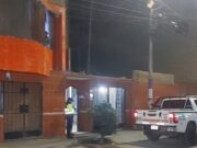 Estallan explosivo en la puerta de la vivienda de una vendedora de Broaster en Huaral Estallan explosivo en la puerta de la vivienda de una vendedora de Broaster en Huaral