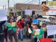Ambulantes de Chancay exigen a la municipalidad la devolución de su dinero Ambulantes de Chancay exigen a la municipalidad la devolución de su dinero