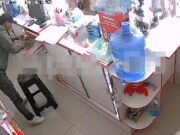 Chancay: Delincuentes armados robaron más de dos mil soles de botica. Chancay Delincuentes armados robaron más de dos mil soles de botica.