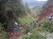 Combi cae a abismo y deja 7 fallecidos, víctimas retornaban de una chocolatada. Combi cae a abismo y deja 7 fallecidos, víctimas retornaban de una chocolatada.