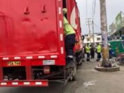 Asaltan camión repartidor de gaseosas en mercado Mora Parra de Huaral Asaltan camión repartidor de gaseosas en mercado Mora Parra de Huaral