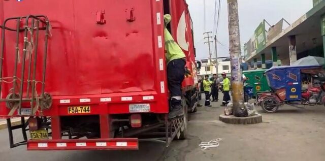 Asaltan camión repartidor de gaseosas en mercado Mora Parra de Huaral