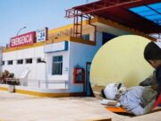 Ihuari: una minivan cae al río con 10 pasajeros. Ihuari una minivan cae al río con 10 pasajeros.