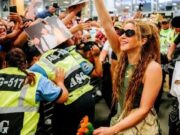 Shakira confirma que no se presentará en el Estadio Nacional este domingo por problemas de salud. Shakira confirma que no se presentará en el Estadio Nacional este domingo por problemas de salud.