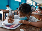 Alerta en Ecuador: Disponen uso obligatorio de mascarilla en alumnos y docentes en este país. Alerta en Ecuador Disponen uso obligatorio de mascarilla en alumnos y docentes en este país.
