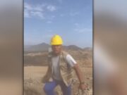 Huaral: trabajador de la municipalidad amenaza con piedras a regidores durante labores de fiscalización. Huaral trabajador de la municipalidad amenaza con piedras a regidores durante labores de fiscalización.