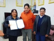 Regidora asume alcaldía provincial de Oyón tras suspensión del alcalde. Regidora asume alcaldía provincial de Oyón tras suspensión del alcalde.