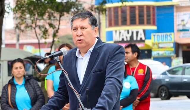 Alcalde de Chancay se reunirá este martes con ministros para exigir soluciones a la crisis del distrito.