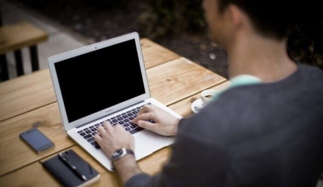 El 92.6% de hogares del Perú cuenta con acceso a internet, según Osiptel.