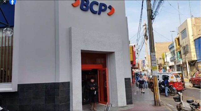Nueva víctima en el cajero automático del BCP Le robaron 2 mil soles a una señora