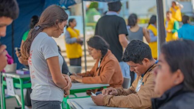 Más de 97 000 peruanos rendirán examen de Beca 18, tras la publicación de lista de aptos