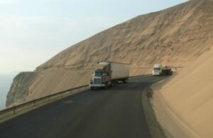 Ejecutan violento desalojo en el Serpentín de Pasamayo